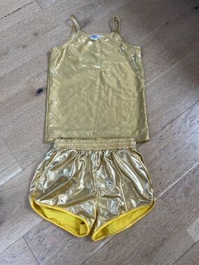City Threads Metallic Gold Dance Top with extra pair of metallic shorts